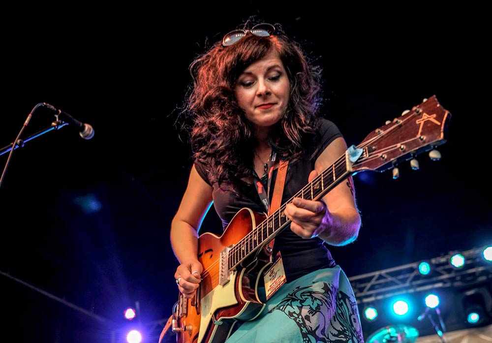 THURSDAY: LITTLE MISS HIGGINS (CD RELEASE)

From the Great Northern Plains of Western Canada, Little Miss Higgins struts and serenades her way, guitar in hand, lips blazoned red, onto any stage.

#whosathughs #torontolivemusic #livemusictoronto

TIX: hughsroomlive.showare.com/ordertickets.a…