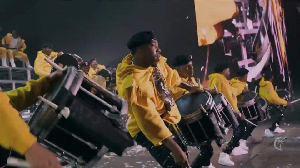 WHSBandBC's tweet photo. @Willowridge_HS continue to study, work on your craft, and you too will have some amazing stories to tell. You will never know where you will find a fellow Eagle! Willowridge Alumnus #Coachella18 #Beychella #PVAMU #HonorPrideDiscipline https://t.co/iuRAixaZGw