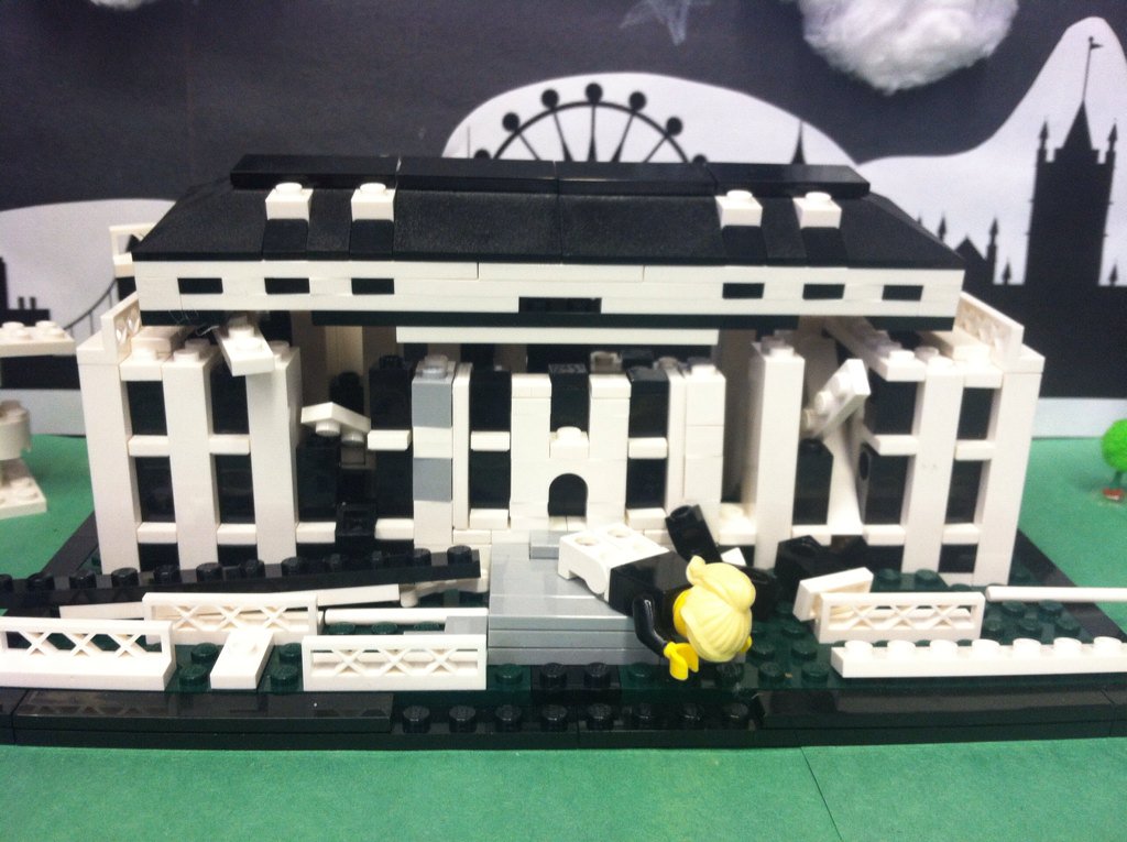 Librarystm's tweet image. Will&apos;s project for @UsetheSchwarz77 &apos;s 6th grade class- the suspenseful ending to @veschwab&apos;s Darker Shade of Magic!