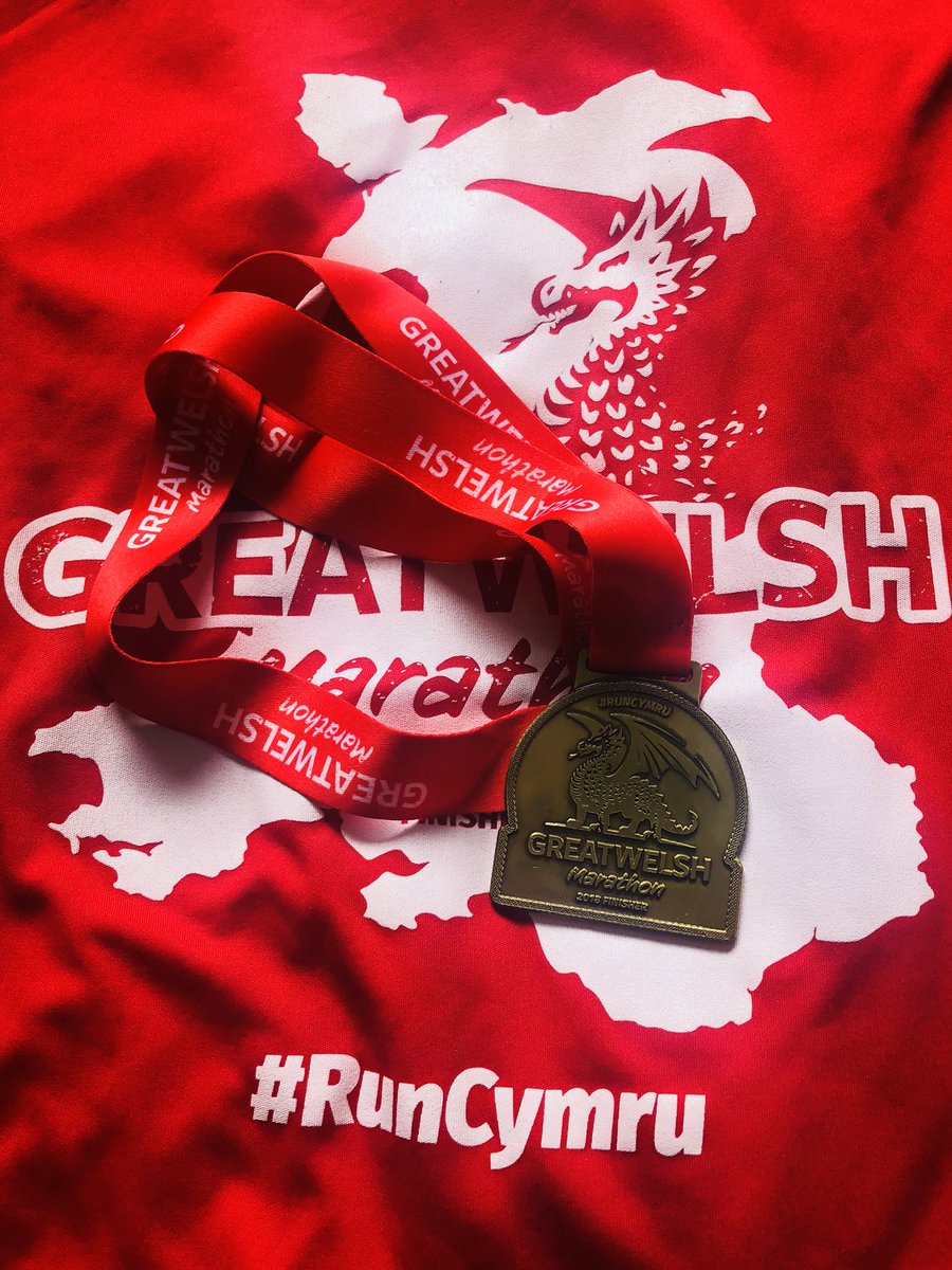 @runr_uk Yesterday I ran my first marathon @WelshMarathon. It was very windy and really tough, but I ran a marathon!!!! #MedalMonday #runruk #proudofmymedal 🏴󠁧󠁢󠁷󠁬󠁳󠁿