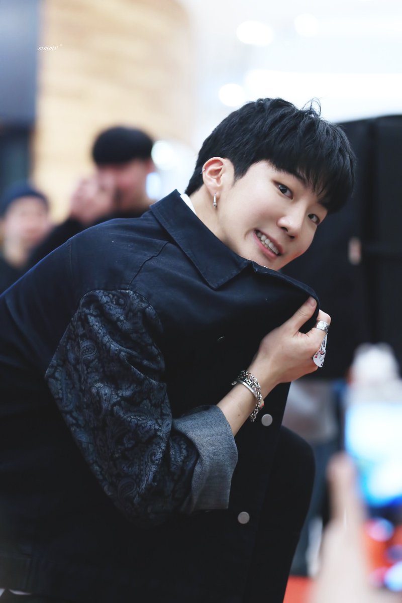 sh_momo_'s tweet photo. ➖HQ
꺄 꿍~!
끼쟁이 😆😆

@official_hoony_ 
#이승훈 #위너 #seunghoon #hoony https://t.co/IcrtsvUQAZ