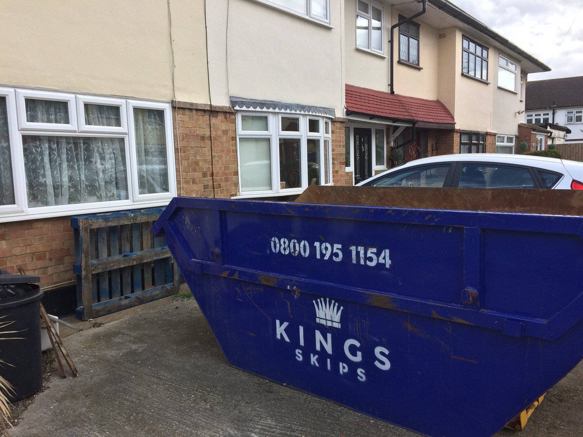 KingsSkip's tweet image. Plenty of happy customers with kings skip hire the most competitively priced in east London and Essex for a free no obligations quote call our office on 0800 195 1154 or mobile 07398 670 916
