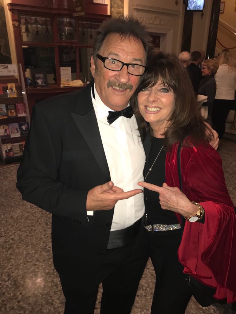 vickimichelle's tweet photo. Well done to the fabulous Chuckle Brothers on winning the Great British Pantomime Best Double Act Award . So well deserved. Lovely to see you Paul, here’s hoping we win #BestFilm in L.A #TheFunniestManintheWorld @PaulChuckle2 @BazElliott @GBPantoAwards #JonConway https://t.co/W54KD4BULx