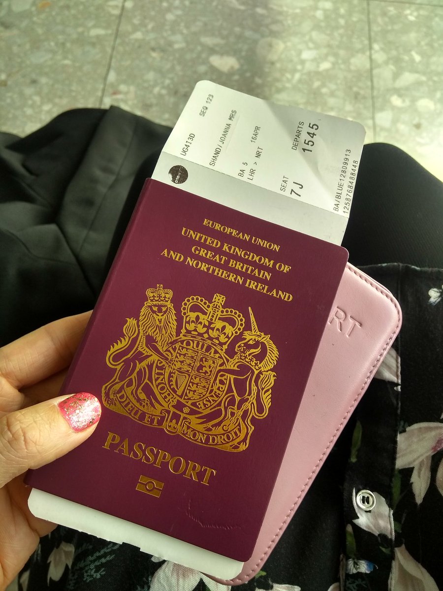 JoRowsellMBE's tweet photo. Tokyo bound 🛫 So excited to visit a new country! 😀 🇯🇵 https://t.co/WiyGtDVvch