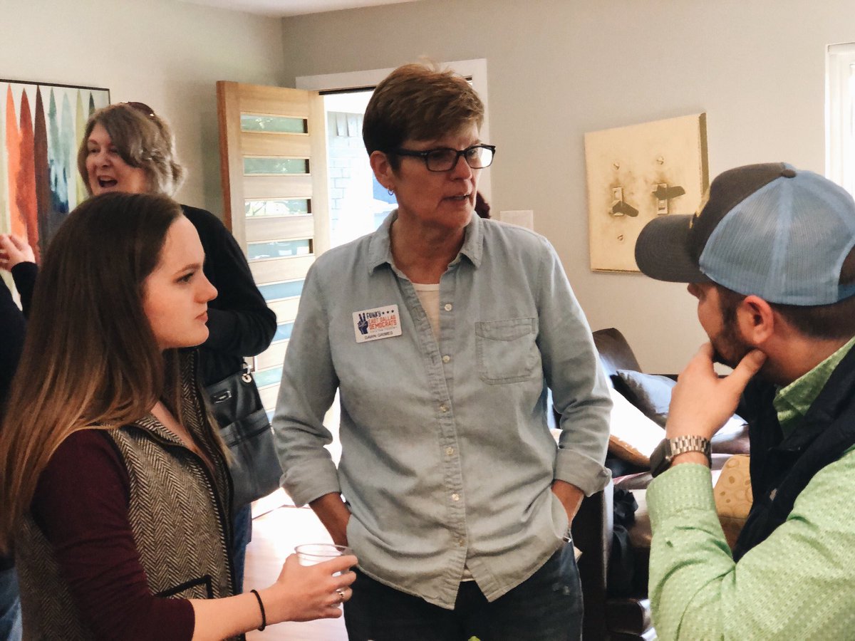 KendallScudder's tweet photo. I heard concerns from Dallas voters about the costliness of insurance, high-stakes standardized testing, and the opioid crisis.
I want to hear from you. Our listening #TXValuesTour hits Leonard tonight and Mabank tomorrow. Join us! #TXlege #TXed
https://t.co/y1VYhhLgpM https://t.co/x6vDpyhGPI