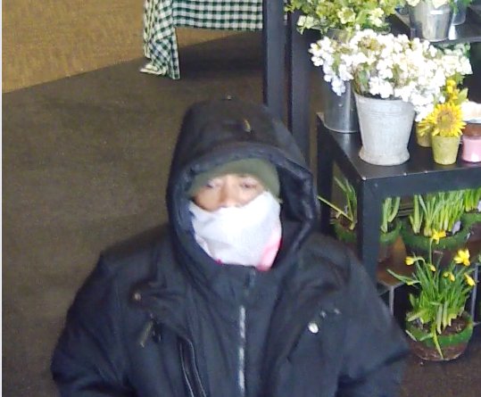 EaganPolice's tweet image. Bank Robbery: Suspect entered US Bank inside Byerly's on Promenade Ave last Saturday at 11:24 am. Suspect presented a handgun and demanded money. If you have any information please call (651) 675-5700 or submit anonymous/confidential tip (651) 675-5799 or eaganpd@cityofeagan.com
