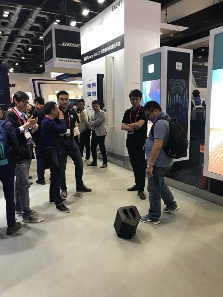BosePro's tweet image. 1500+ people visited the #BosePro booth at #InfoComm China last week! Attendees got up close and personal with the new #EdgeMax in-ceiling loudspeaker, #Panaray MSA12x steerable loudspeaker, and #ControlSpace EX processor. The new #S1Pro also made its trade show debut in China!