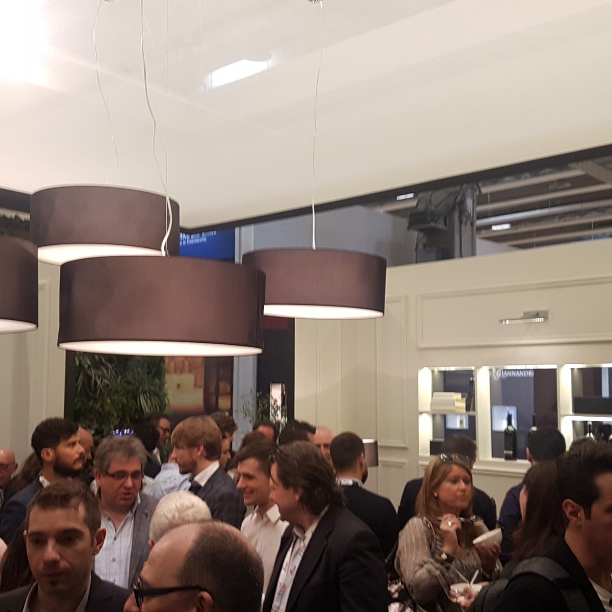 Fantastica festa per i 125 anni di Cecchi! Arte culinaria pura firmata dallo chef Giuseppe Mancino del Piccolo Principe di Viareggio. Grazie ai tanti amici che sono venuti a festeggiare con noi! #checchi #125anniversary #famigliacecchi #vinitaly2018