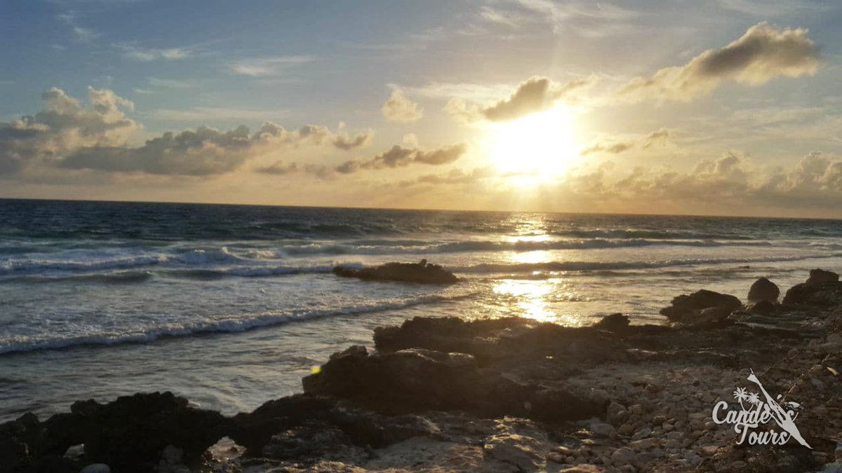 CandesTours's tweet photo. Beautiful #sunrise in #IslaMujeres😍🌅☀️

Hermoso amanecer en Isla Mujeres😍🌅☀️ https://t.co/1tl6gvkXDv