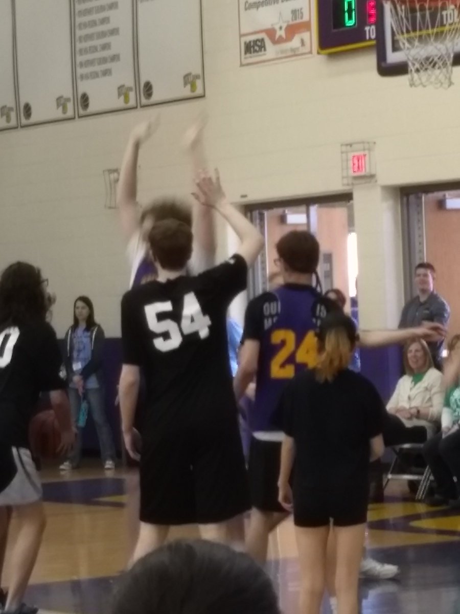 crechner's tweet photo. Great job to all the athletes and organizers of The Big Game Special Olympics Basketball. Show Choir for half time. Teacher cheerleaders. Awesome sportsmanship. @Bulldoglife, @Grayslake127 https://t.co/u1JwicBHa3