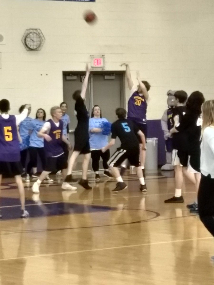 crechner's tweet photo. Great job to all the athletes and organizers of The Big Game Special Olympics Basketball. Show Choir for half time. Teacher cheerleaders. Awesome sportsmanship. @Bulldoglife, @Grayslake127 https://t.co/u1JwicBHa3