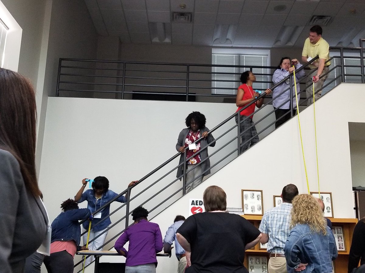 YimiyaP's tweet photo. Statistics session for NCLDMC #helicopterdrop @RTI_EdWork @ncmathcollab #nclargemath @ccssecondaryed @CumberlandCoSch https://t.co/R7Pm5raM1y
