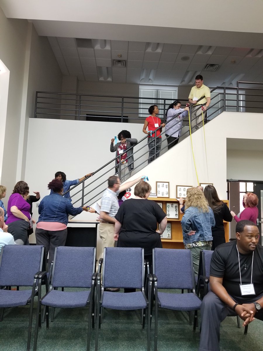 YimiyaP's tweet photo. Statistics session for NCLDMC #helicopterdrop @RTI_EdWork @ncmathcollab #nclargemath @ccssecondaryed @CumberlandCoSch https://t.co/R7Pm5raM1y