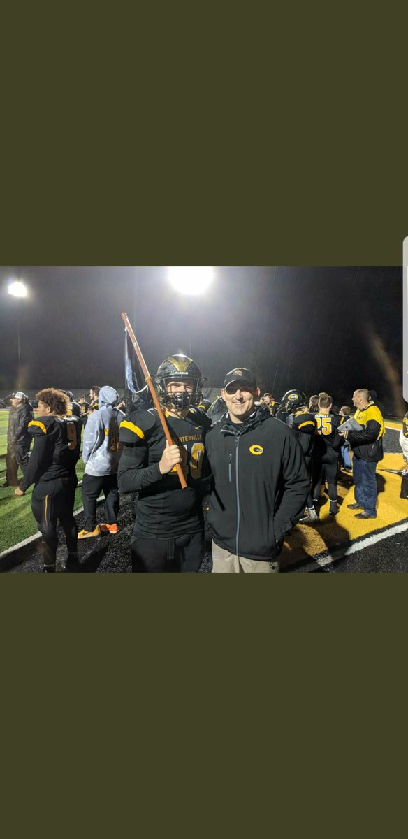 dylan_haller's tweet photo. Happy birthday coach Roc! #sprintback https://t.co/B1bXoIjC7i