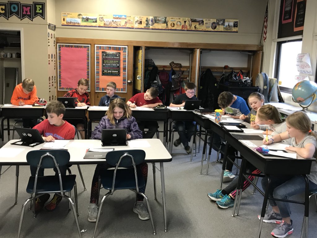 MrsCobbSCS's tweet photo. Writing is fun! Especially with emojis 😁 #SCSforward #FunIn5th https://t.co/78f9lPZpCl