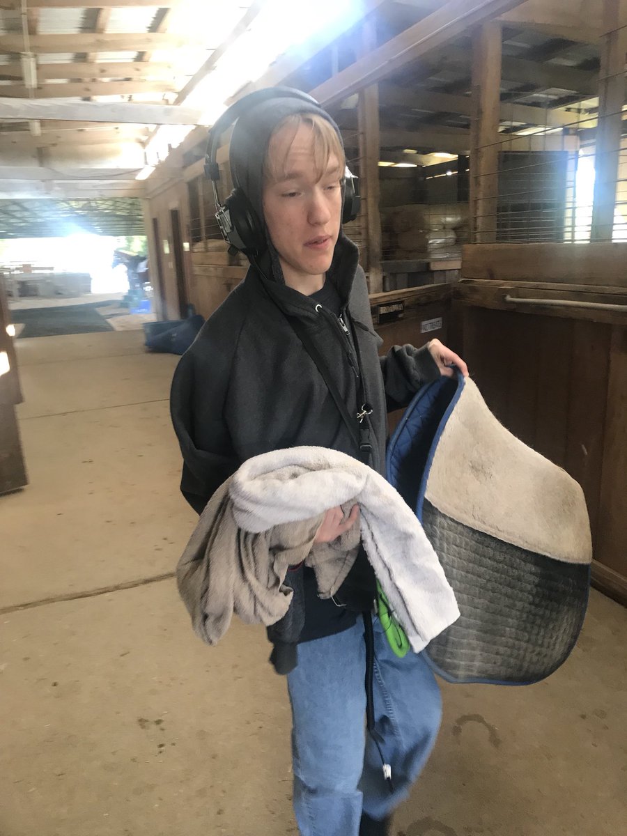 jtuckers_class's tweet photo. Beautiful day at SIRE! #volunteer #makeanimpact #community #journey For more pictures visit us @ https://t.co/SlchYL2vNH https://t.co/7tIPEq89Kt
