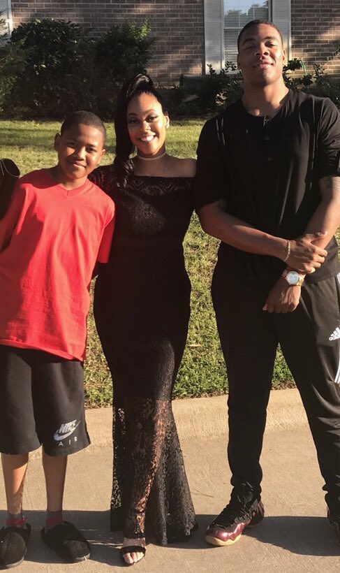 _abreeyah's tweet photo. Twitter, 
I am a 17 year old graduating Senior at Texas High School, Texarkana, TX. My older brother is in the military and he is supposed to get deployed before my graduation (May 26) . Please help me reach 5K retweets so he can be in attendance ! It would mean the world to me! https://t.co/VMFKMcCVm5