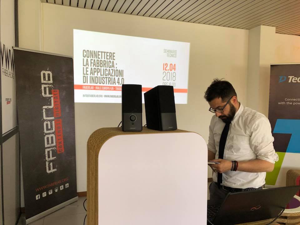 ArtigianiVarese's tweet photo. Se non misuri, non migliori: le soluzioni a portata di piccole e medie imprese di Industria 4.0 con @FaberLabVarese  hanno un obiettivo, migliorare la competitività https://t.co/yfsdvQbHbc https://t.co/PlJTVbUQtP