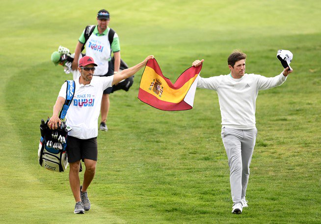golfendirecto's tweet photo. ⛳🏌👏👏🇪🇸📸🙌 
Queremos dar la enhorabuena a @nachoelvira87, por haber sido un jugador ejemplar tanto en su garra como en su talento innato, por no haber tirado la toalla en ningún momento, por haber brindado un espectáculo inigualable, mil gracias, el próximo Open es tuyo. https://t.co/G292rfy7Ng