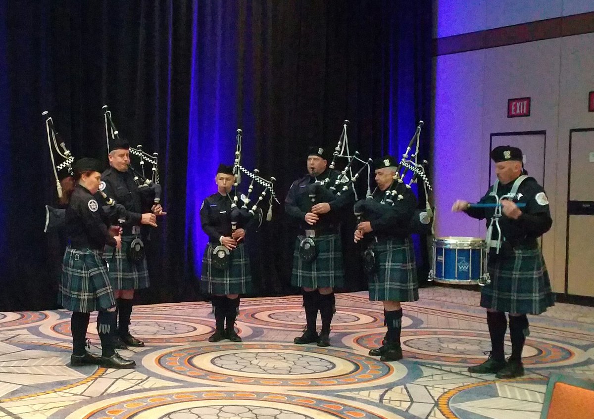 ColleenKuceraUD's tweet photo. @iahss has the best opening ceremony, including Chicago PD honor guard and bagpipes #iahssACE2018 https://t.co/JeAHQ123N6