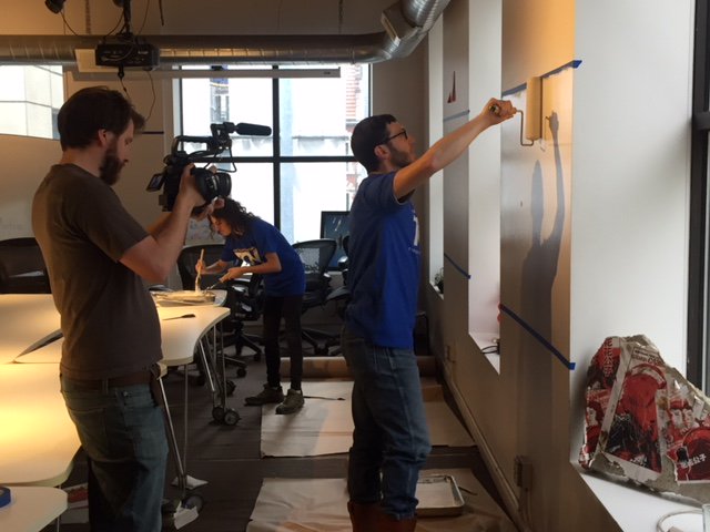 icstarsChicago's tweet image. A big thank you to @JUFChicago volunteers and @icstarsChicago alumni for their help white board painting yesterday!   #GoodDeedsDay   #SpreadGood