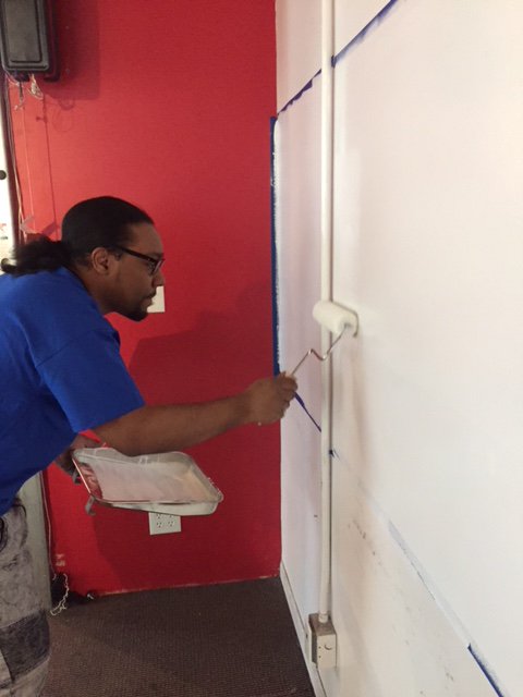 icstarsChicago's tweet image. A big thank you to @JUFChicago volunteers and @icstarsChicago alumni for their help white board painting yesterday!   #GoodDeedsDay   #SpreadGood