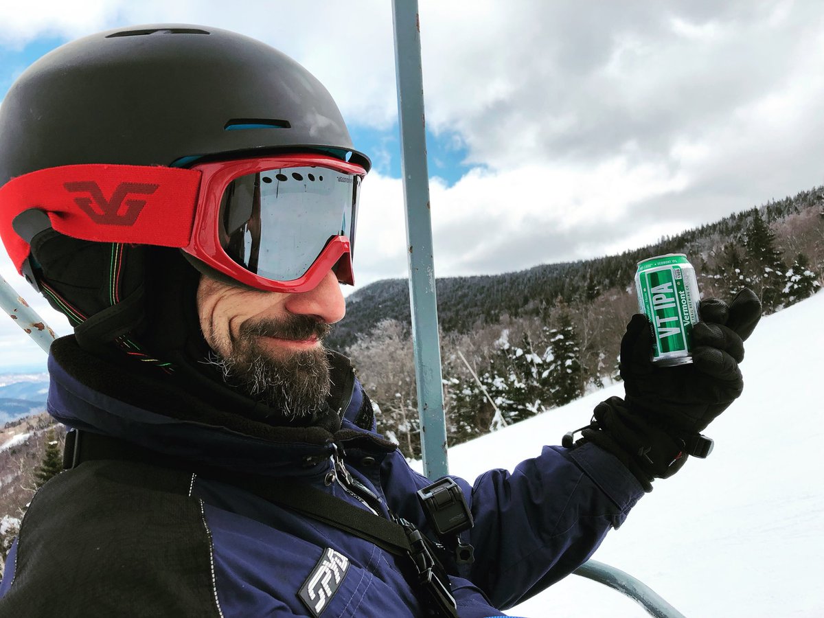 iBegUcallAtune's tweet photo. My #mancrushmonday is @vcornette looking #vermontasfuck drinking his #longtrail #vtipa on the chairlift at #killington #thebeast #lifeat4241 #mcm https://t.co/KlcpKXTI1Q