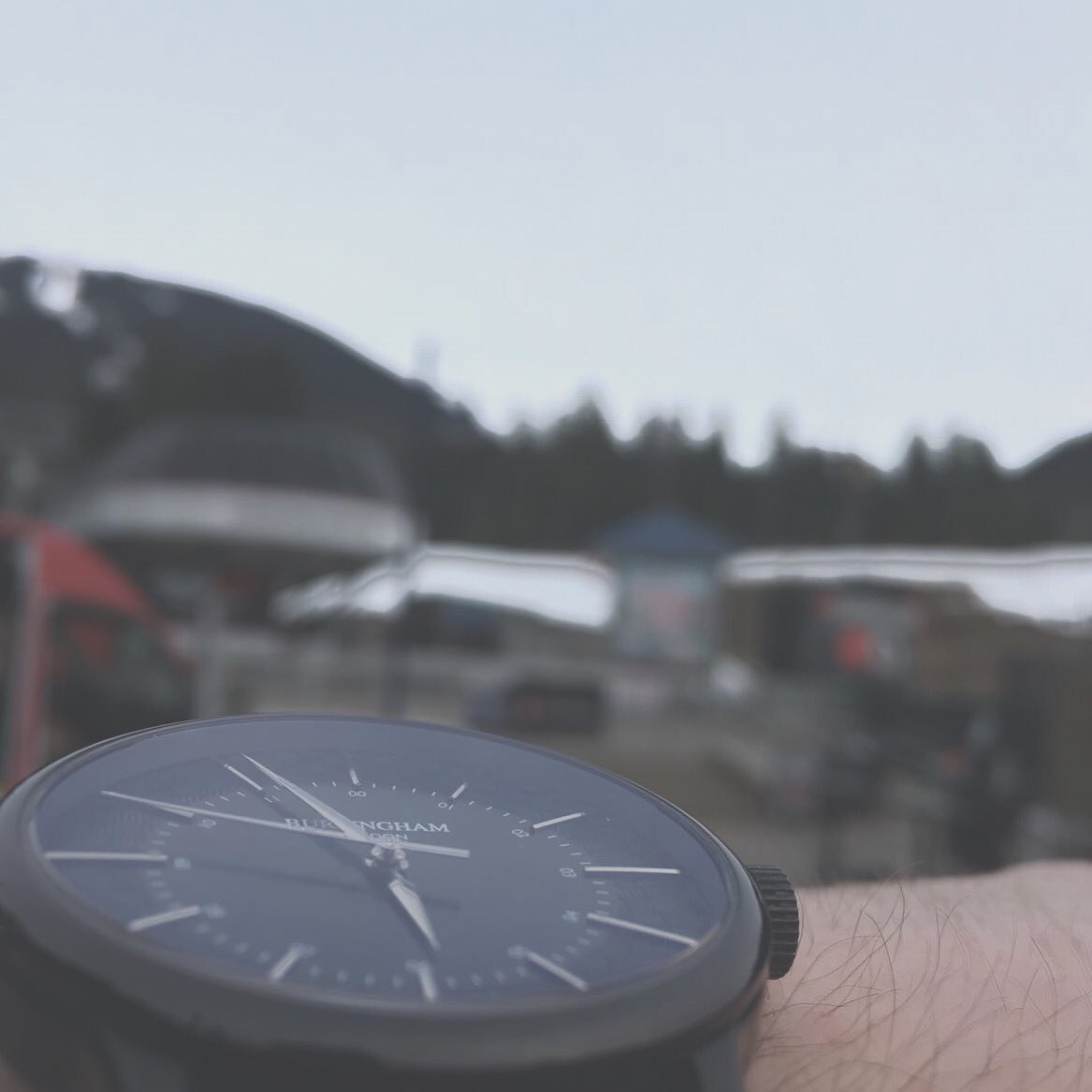 Black watch. White snow. @burlingham_watches in Whistler #myburlingham .
.
.
.
#watchesoftwitter #customershot #skiing #skiandsnow #snow #whistler #sports #travel #adventure #black #watch #blackwatch #watchfashion #watchforhim #watchforher #brand #londonbrand
