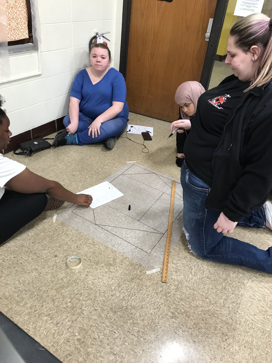 kouwenga's tweet photo. Practical Algebra 2 students are using their blue print reading skills to draw out a sled kite.   Once the weather cooperates we will be flying the kites and using right triangle trig to determine the height of their kite in the air. https://t.co/Mn64uie1BU