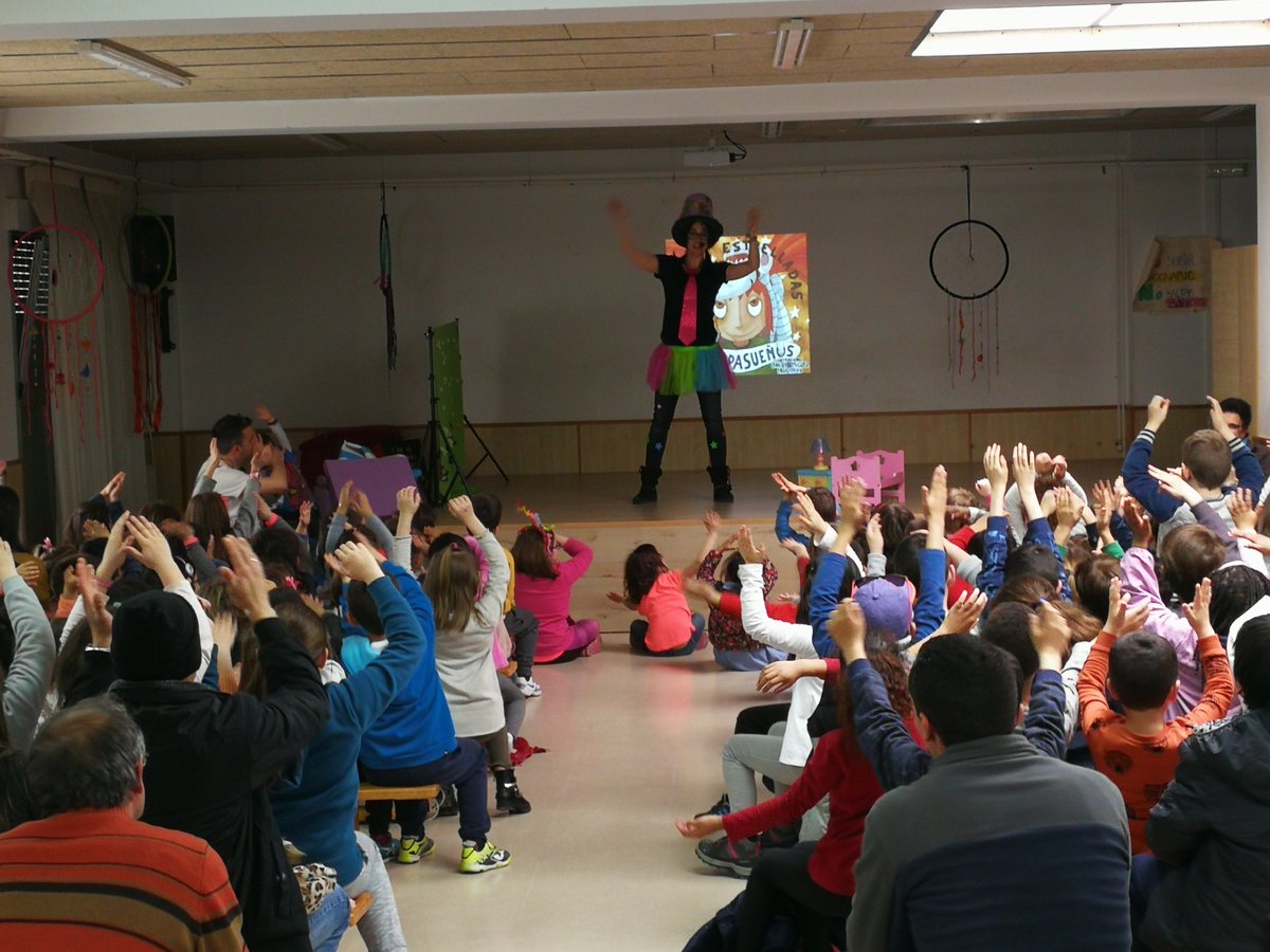 Actividad de animación a la lectura con <a href="/Coletas_estre/">Coletas Estrelladas</a> en el <a href="/cfuentedelrey/">CEIP Fuente del Rey</a>