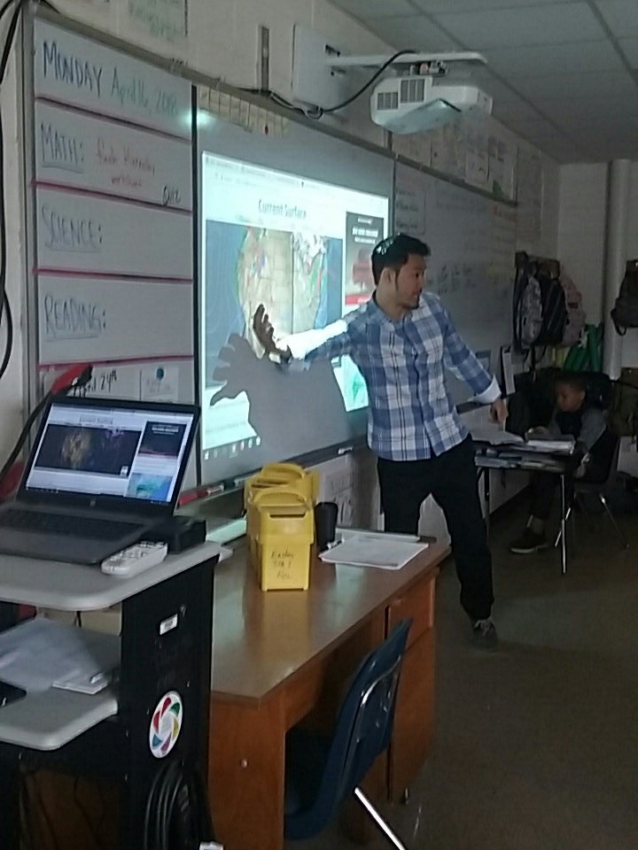 SciCoachOv's tweet photo. Ts @EastonElemWSFCS teaching #Sci5E11 & #Sci5E12 using @weatherchannel maps connecting to last night's storms. #DATAPLUSOBSERVATION #WSFCSWEATHER https://t.co/GTRH8nUfNL