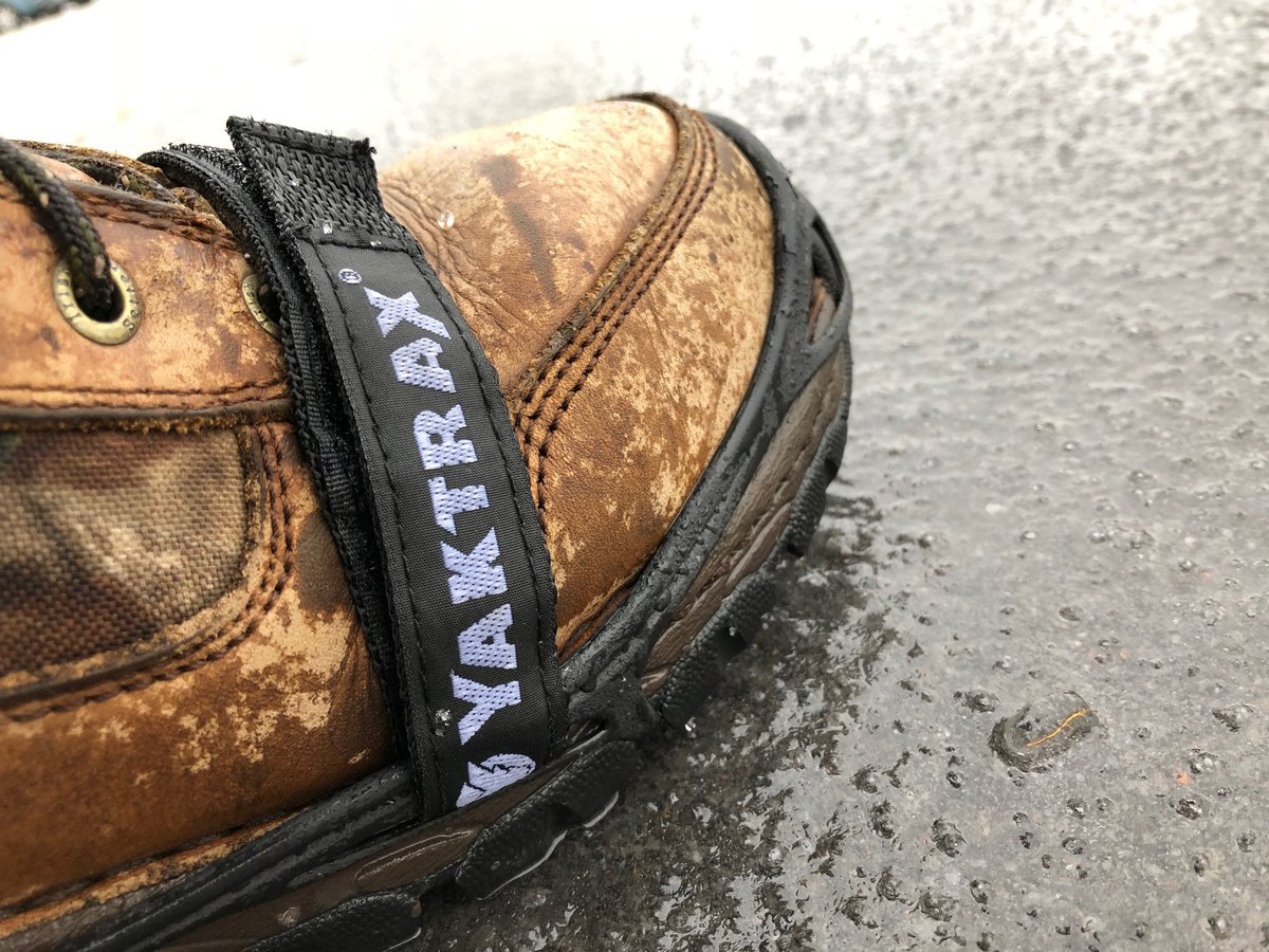 timallardtips's tweet photo. Sure-footed urban trekking to get kiddos to school today. Love ice cleats! #Ottawa https://t.co/icdcV9km4o