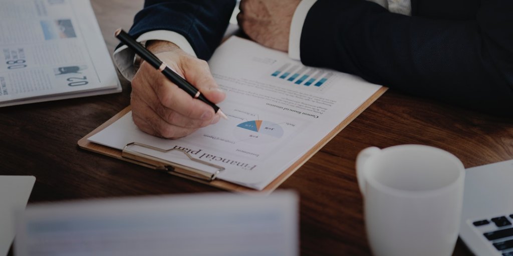 Greatly important that students, service users &amp; the general public take part in research. Active engagement in research will help to drive forward the mental health agenda. Various opportunities to take part in research can be found here: tinyurl.com/yafg4knb <a href="/MQmentalhealth/">MQ Mental Health Research</a>