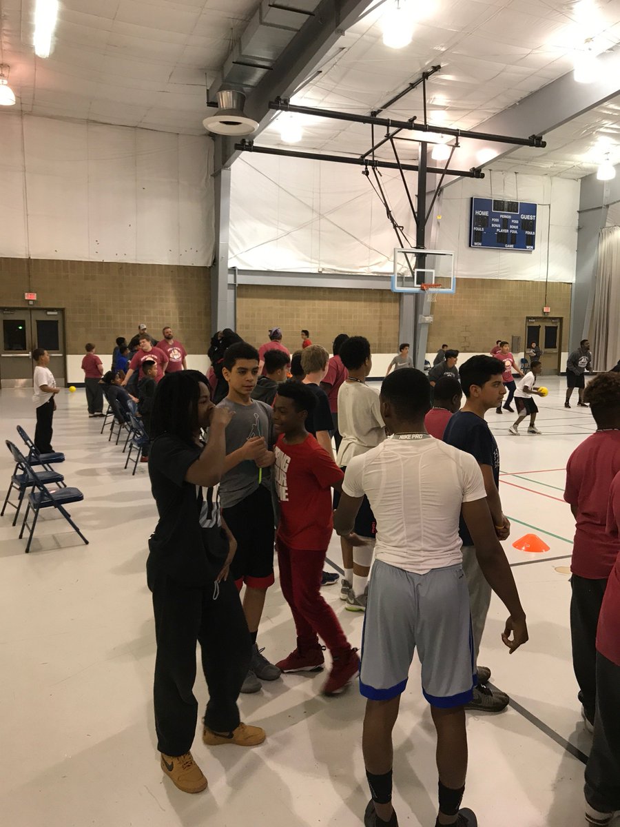 PCSDViking's tweet photo. Impact for Eternity Camp, Anthony Munoz Foundation: Isa Hill and Brian Alvarez named MVP for their group. Brian Alvarez, chosen by Coach Adam Szabo as a Big Brother/Father mentor, to assure that Brian has ALL the tools needed for a successful life including college. #VikeDiff https://t.co/4fnSmeXZlr