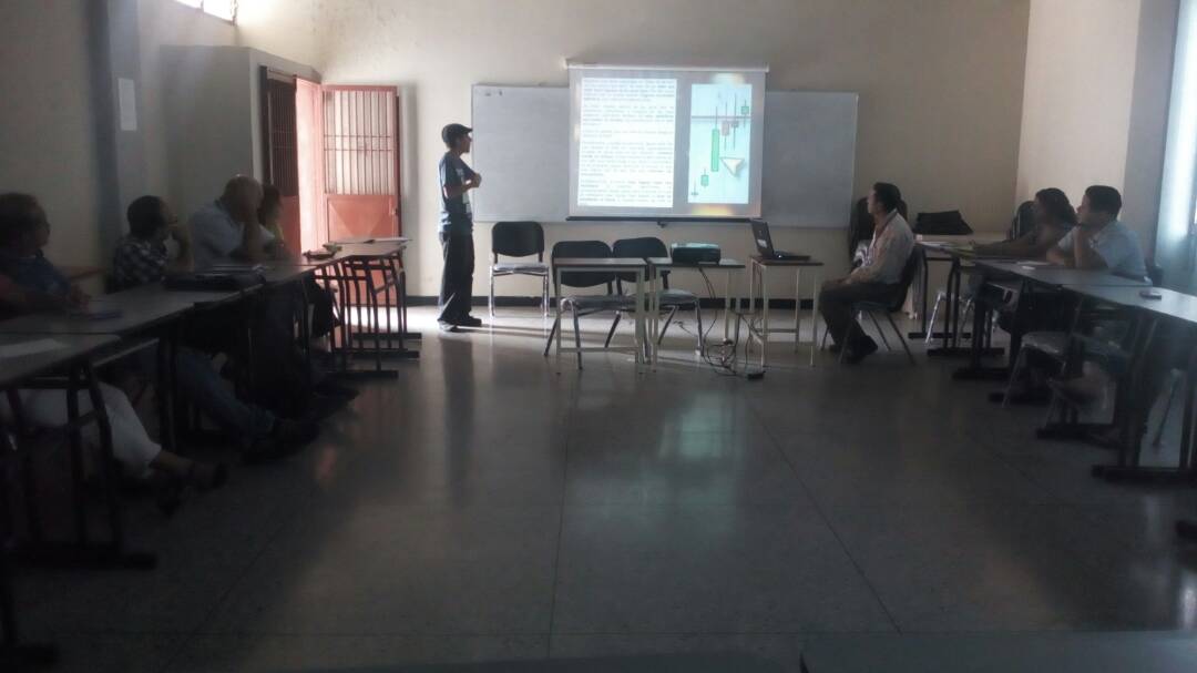 CreacionInt's tweet photo. 5to Encuentro de Formación de Formadores en Criptoactivos de la @uptlara @uptdelara . Dimensión Económica y Claves para ser un Trader exitoso.  Ponente Jesús Puentes, Talento Científico Juvenil de @FundaciteLARA @hugbelpsuv https://t.co/FrcxmQKyc2