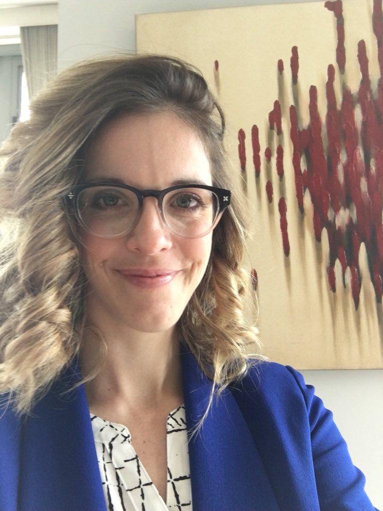 DrAllieCarter's tweet photo. Status update: I’m a doctor!!!
#MondayMood #MondayMotivation #ScientistsWhoSelfie #SexualHealth #HealthScience #SexResearch #scicomm #HIV #IntimateJustice https://t.co/Ye1qUibxMV
