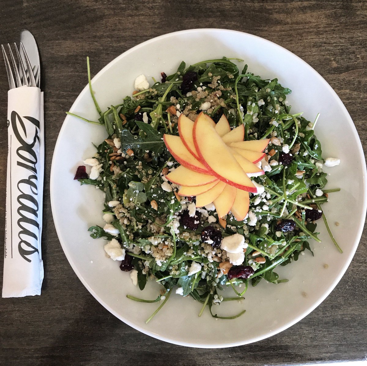 Start your week off right! This quinoa and arugula salad is the perfect compromise between delicious and nutritious! Try it today #eatlocal