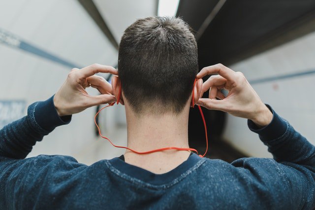 🚨#Marketing #Monday🚨
Starting a #podcast is one of the most effective ways to build a stronger #relationship with your audience. A podcast provides a format for sharing your industry expertise, building familiarity with listeners and developing your #brand's name 🎙️📈