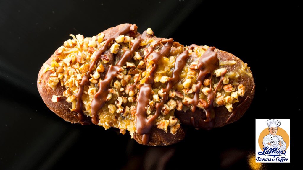 LaMarsDonuts's tweet photo. The LaMar's Cinnamon Roll &amp; LaMar's German Chocolate Knot!! #SimplyABetterDonut #LaMarsDonuts #MadeFreshDaily #LooksGoodandTasteGood #NeverFrozen #StopInToday 

Locations --> https://t.co/tlzkundibZ https://t.co/bxU7U9zV60