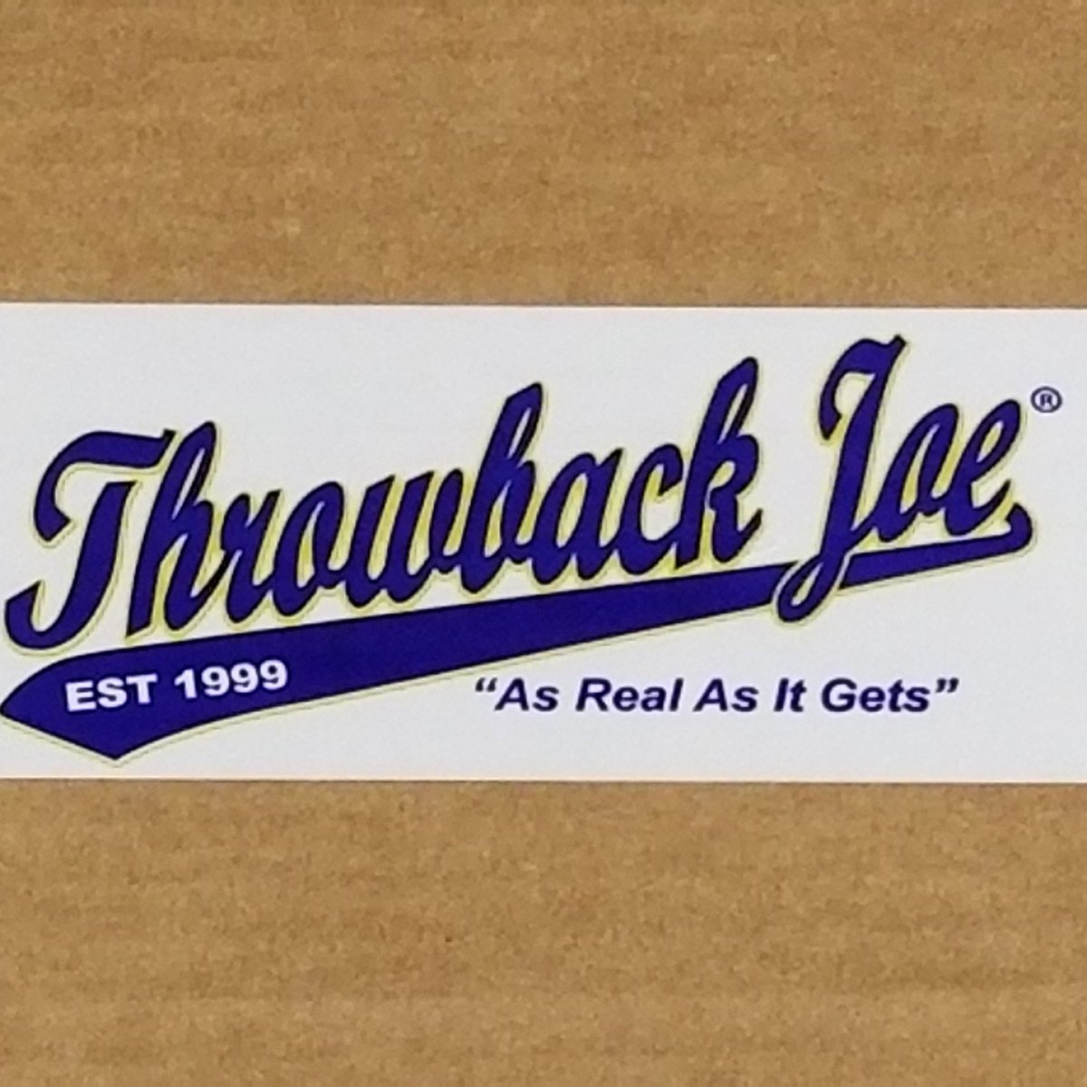 SplashtapesLLC's tweet photo. Combining Yellow + Reflex Blue always brings a Pop to your custom tape - looking for some really cool LA Rams gear for this season ? Be sure to check out @throwbackjoes : )
#nfl #nflgear #football #footballgear #logotape #polytape #customtape https://t.co/tEBRrmtR6f