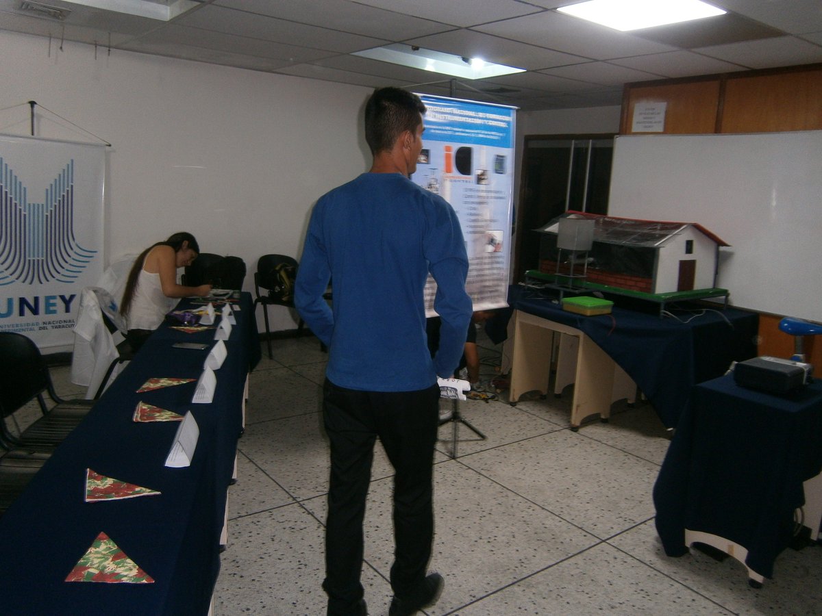 Estudiantes del IV año del <a href="/UNEY_PNFIYC/">@pnfiyc</a> listos para presentación de sus proyectos ante jurado de la <a href="/uney_oficial/">UNEY</a>, generando conocimiento útil al servicio de las necesidades de la Patria. 
.<a href="/MedozaWullian/">Wullian Mendoza</a> .<a href="/hugbelpsuv/">Hugbel Roa</a> .@Mppeuct <a href="/ciepe/">Fundación CIEPE</a> .<a href="/FundaciteYara/">Fundacite Yaracuy</a> .<a href="/JULIOLEONYARA/">JULIO LEÓN HEREDIA</a> .<a href="/opsuoficial/">Opsu Oficial</a>