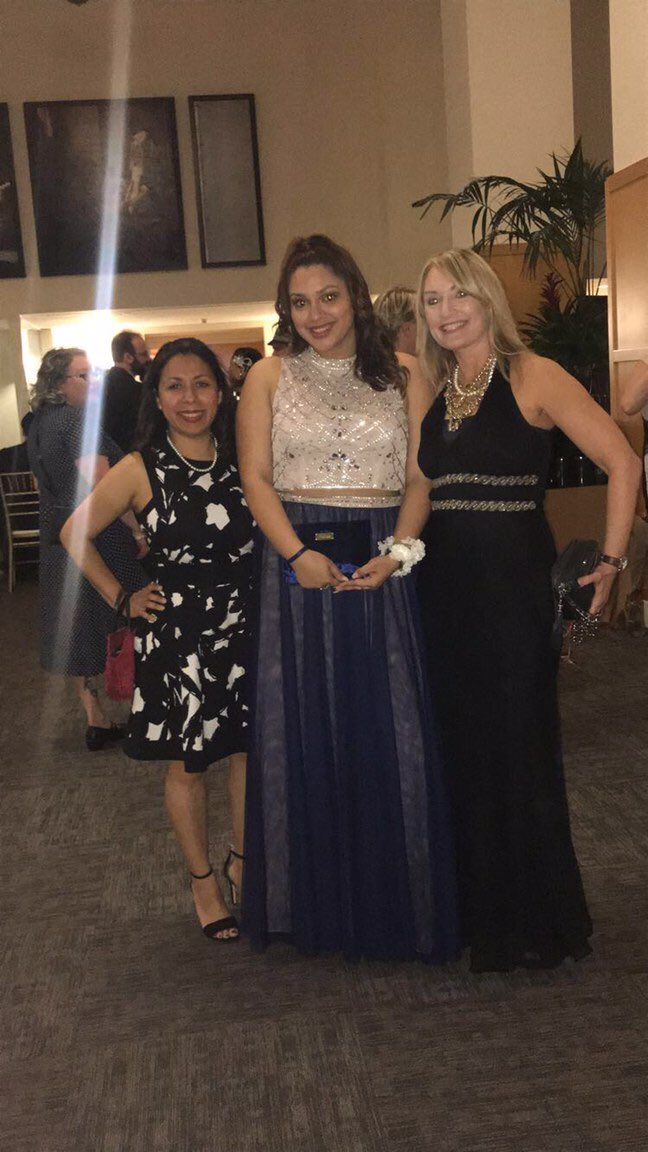 ojiverde141's tweet photo. #PROM2018 #RIVERWOODHS #JACKIEPAVON @RICSPrincipal @DrTobo1 https://t.co/tnk4pD7E6T