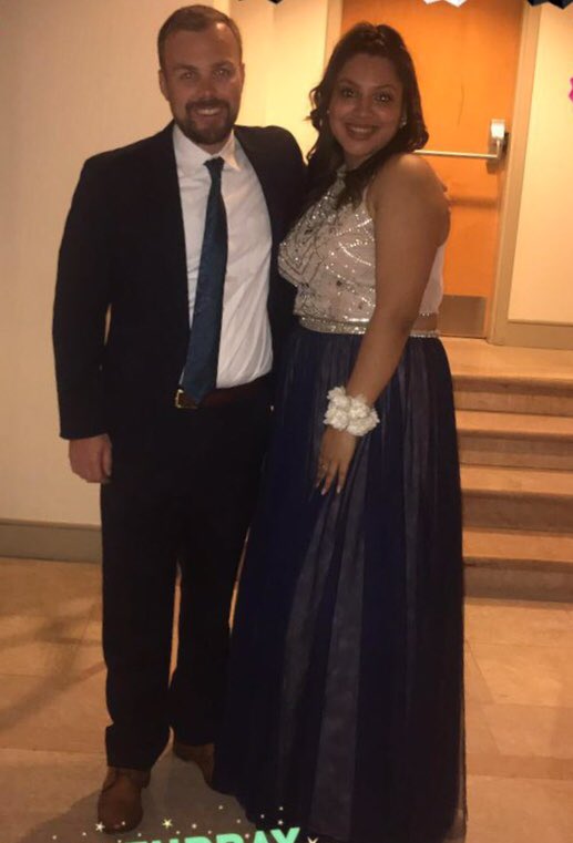 ojiverde141's tweet photo. #PROM2018 #RIVERWOODHS #JACKIEPAVON @RICSPrincipal @DrTobo1 https://t.co/tnk4pD7E6T
