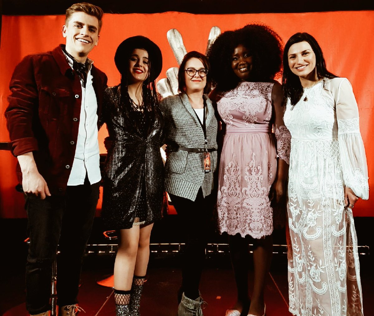 ✌Quel spectacle hier à <a href="/laVoixTVA/">La Voix</a> ! Voici les 4 premiers demi-finalistes de la saison: @YamaLaurent1, <a href="/karinelabellemu/">Karine Labelle</a>, <a href="/MiriamBaghdass/">Miriam Baghdassarian</a> et @edouard_lagace! #LaVoixTVA #royturner