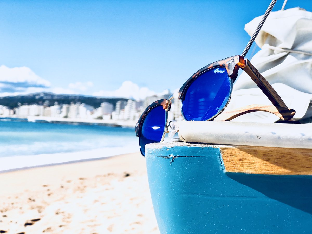 lamonasevistede's tweet photo. Mi último proyecto acaba de despegar. Os presento mi propia marca de gafas de sol 😎 @NomoSunglasses Espero que os guste 😘 https://t.co/1DJkhmcWie
