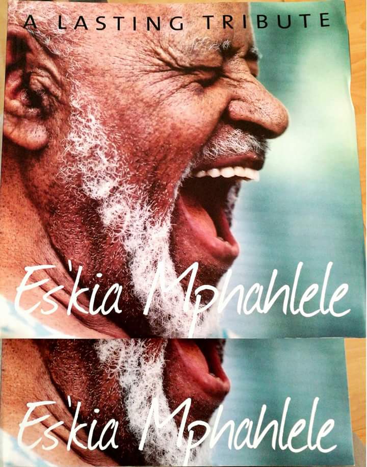 “It is criminal to teach literature that alienates learners mind & soul bcoz it is rooted in European cultures' ~ Prof Eskia  Mphahlele ##shangolashu #SydneyMufamadi #MondayMotivation #GuptaRaid #sabcnews #FirstTakeSA #Africa #ourCommonwealth