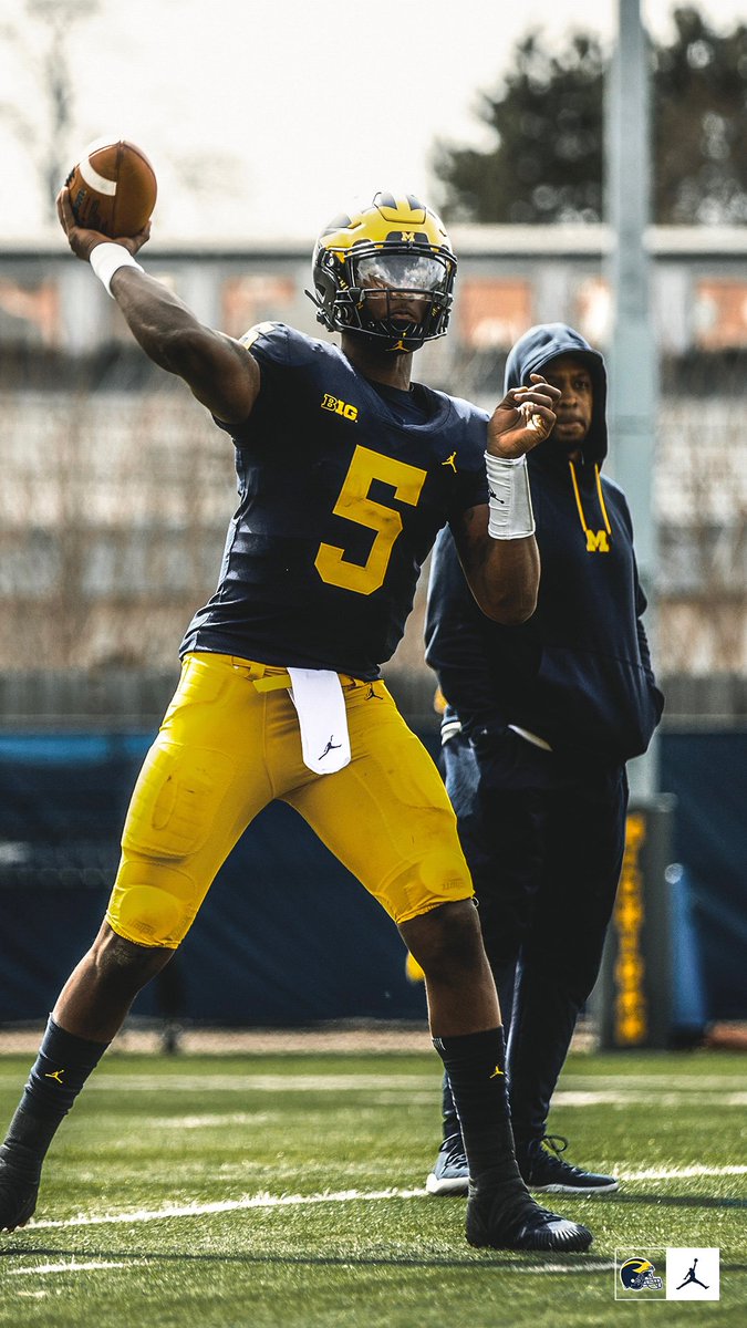 UMichFootball's tweet photo. No. 5️⃣ 

👀

#GoBlue https://t.co/GWdLvipRi0