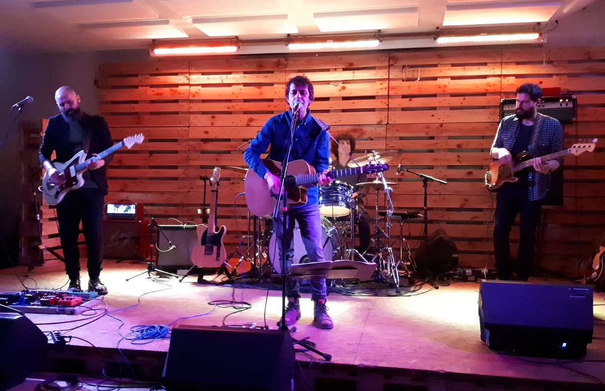 Aste zoragarria izan da, mila esker denoi! 
Maiatzean #mugirobila jarraituko dugu:
2018.V.06 Berako Kataku ostatuan (Nafarroa).
2018.V.18 Eskoriatzako Antzokian (Gipuzkoa).
Argazkia: <a href="/TXEMITA1/">TXEMA ZABALLA</a>