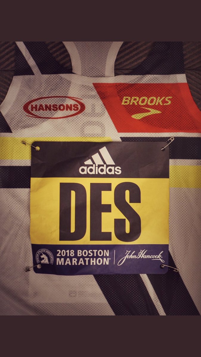 BrooklineWine's tweet photo. Congrats @des_linden !!🇺🇸🇺🇸🇺🇸🇺🇸🎉 https://t.co/b9CDeZAJho