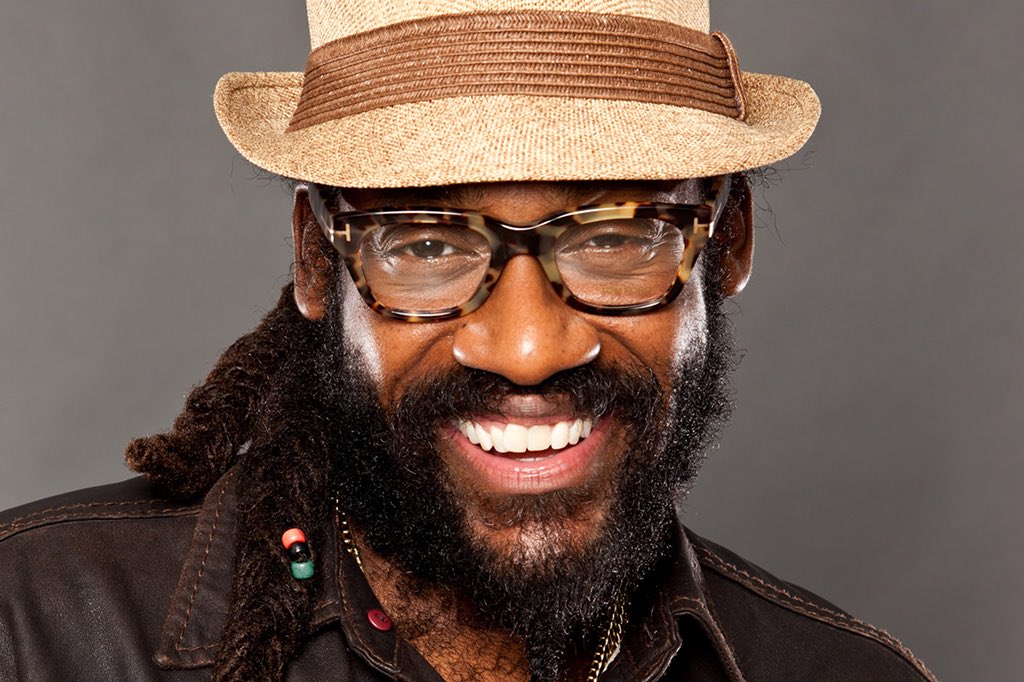 DavidRodigan's tweet photo. #Badness nuh pay “di ruffest and di tuffest deh a graveyard” sings @tarrusrileyja check out the official video for ‘Graveyard’ directed by @NILUS1 Nile Saulter in Jamaica 🇯🇲 produced by @RvssianHCR https://t.co/gJCP2oLqmN